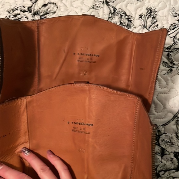 Frye brown leather and suede riding boots - Picture 4 of 8